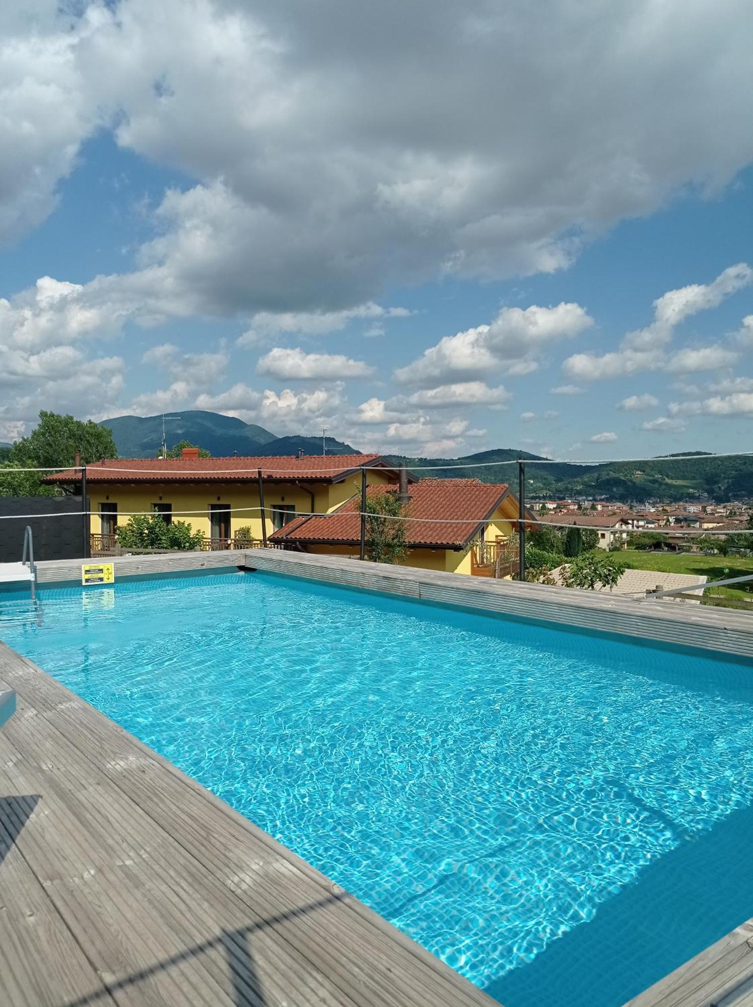 Agriturismo La Soglia Del Parco Ranica Ngoại thất bức ảnh